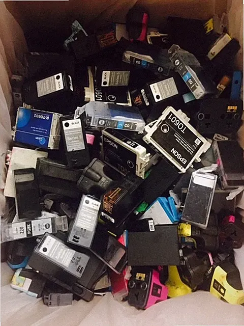 Mix lot of 450 Virgin & Non Virgin Empty Ink Cartridges for Staples Rewards